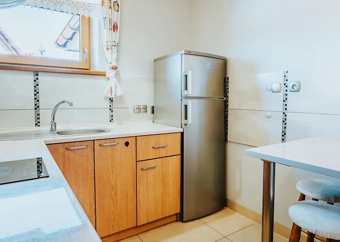 Zacisze Wolny Pokój 3*