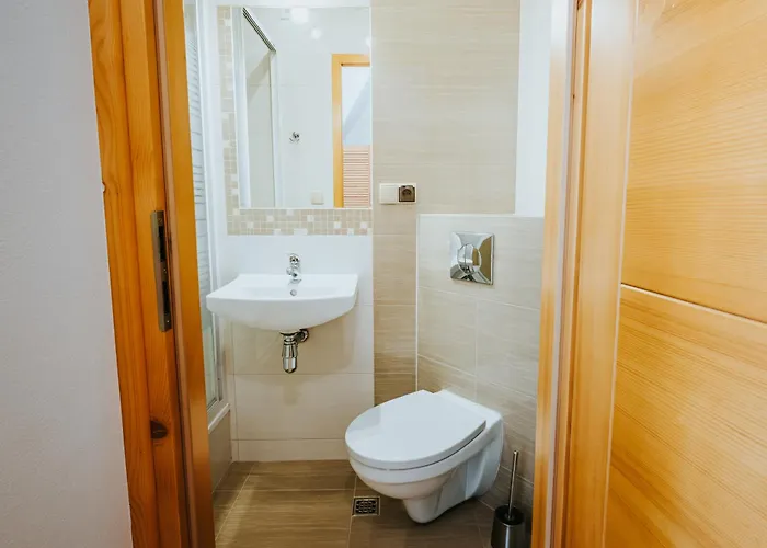 Zacisze Wolny Pokój 3*